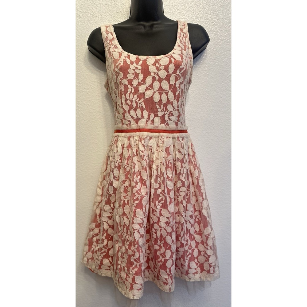 Forever 21 Love 21 Coral/Pink Ivory Lace‎ Party Dress Women/JRS Sz S Tank Ribbon